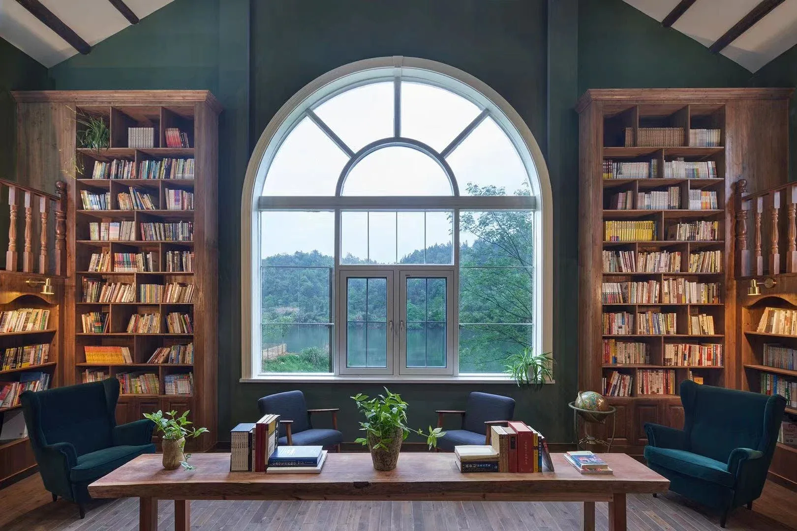 Victoria Manor House — มุมมองพื้นที่ 2