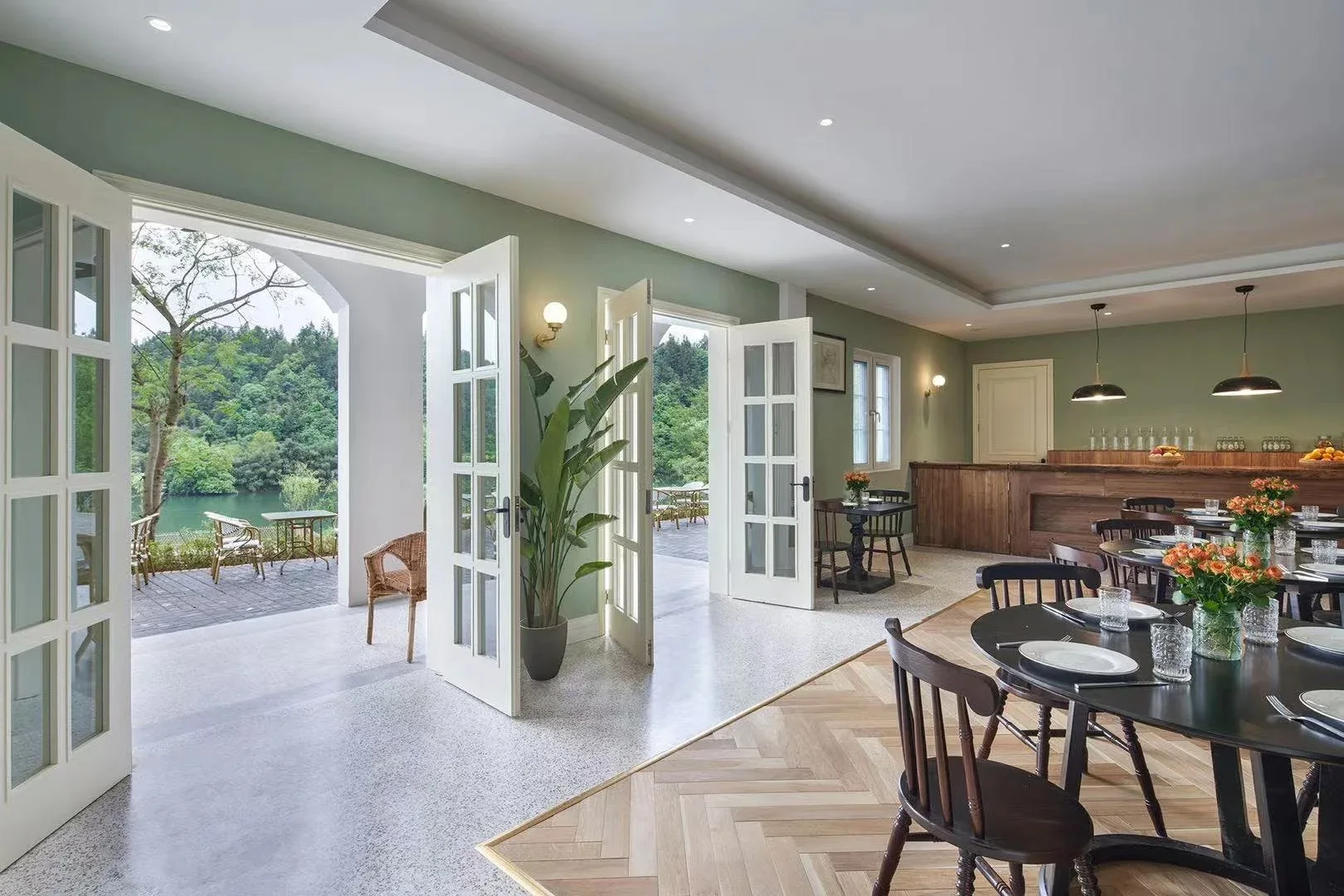 Victoria Manor House — มุมมองพื้นที่ 4